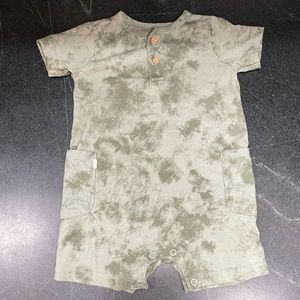 Carter’s Green Tie Dye Henley Romper Size 18 Months Baby Boy